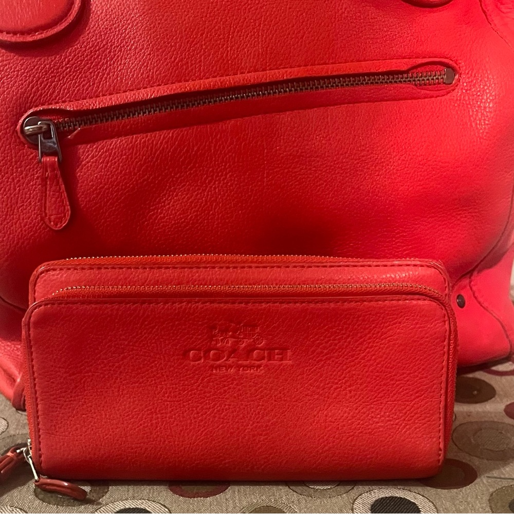 COACH Orange F34039 MICKIE Satchel/Tote W/ Matching Large Zip Around Wallet - Picture 5 of 15